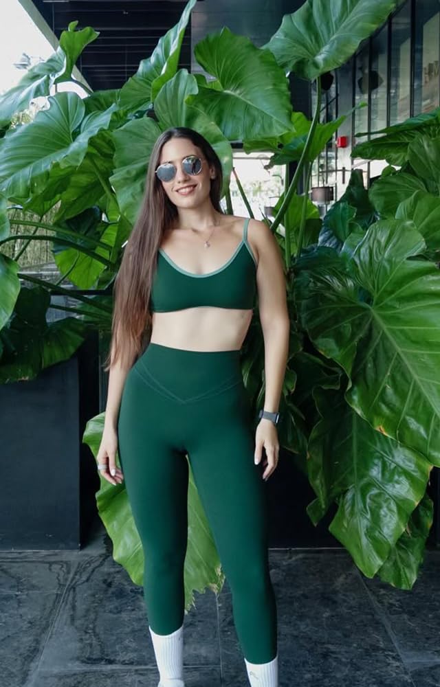 Aoxjox Women's Color Block Workout Sports Bras Fitness Lexi Lined Strappy Bra Athletic Yoga Crop Tank (Forest Green/Sage Green, Medium)